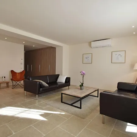 דירה Apartment In Villeseque With Pool And Garden, Cleaning Included *