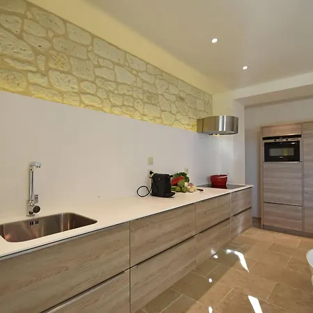 Apartment In Villeseque With Pool And Garden, Cleaning Included דירה Villeseque-des-Corbieres