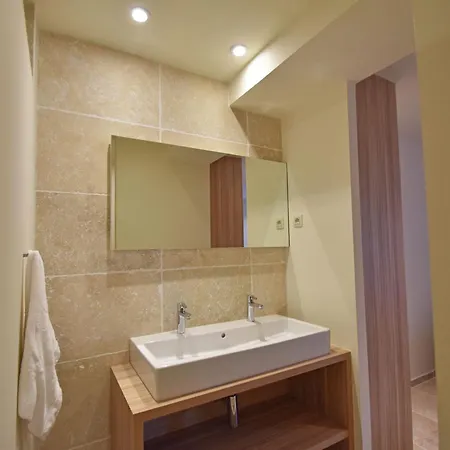 Apartment In Villeseque With Pool And Garden, Cleaning Included Villeseque-des-Corbieres